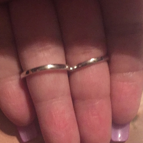 555.   5  ⭐️ RATINGS.   RHODOLITE GARNET BUTTERFLY SIGN OF RENEWAL - Picture 4 of 6